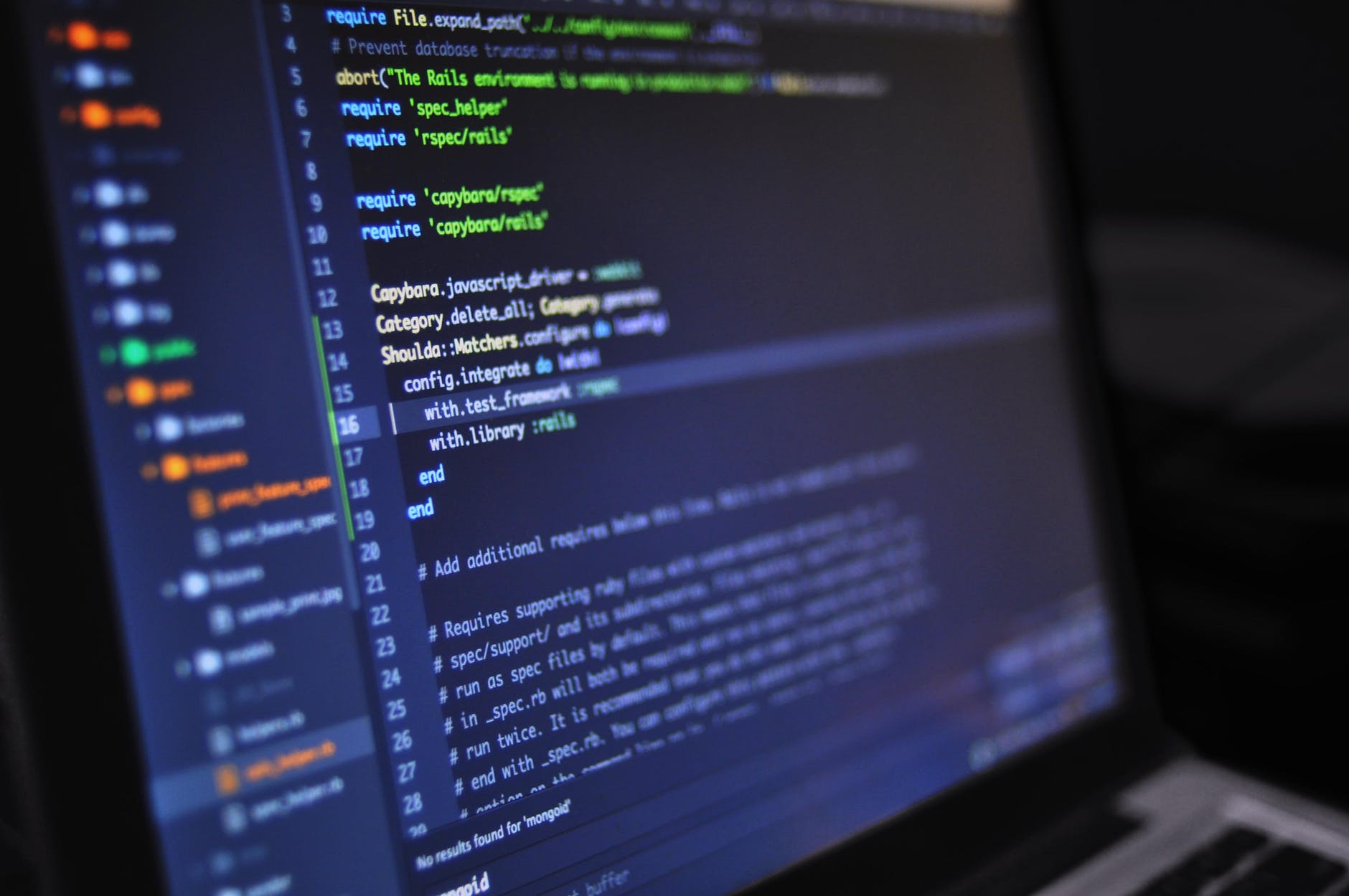 Tooluri web design si development
